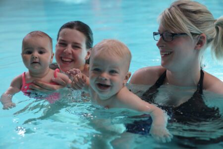 Babyschwimmen 11 bis 18 Monate