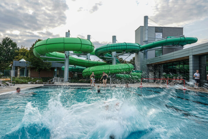 Sport- und Freizeitbad